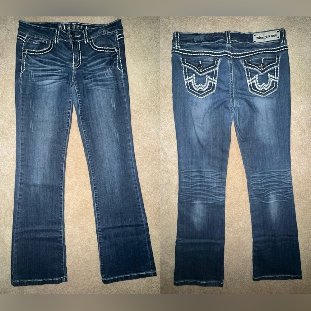 Miss Chic Jeans
Size 9 Junior, Woman’s Size 5/6
Low Rise, Bootcut